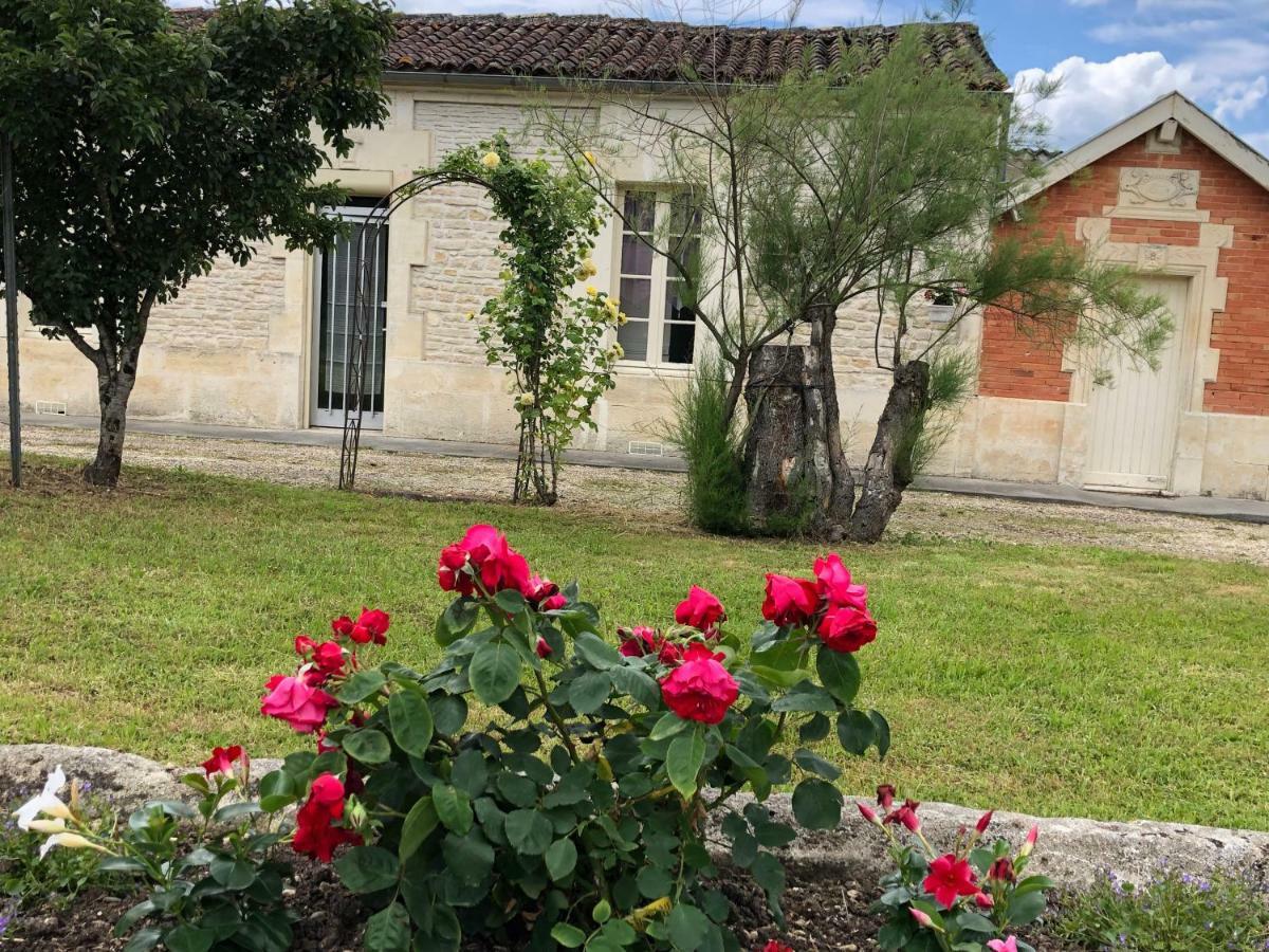 Chez Lysette Mesnac Exterior foto