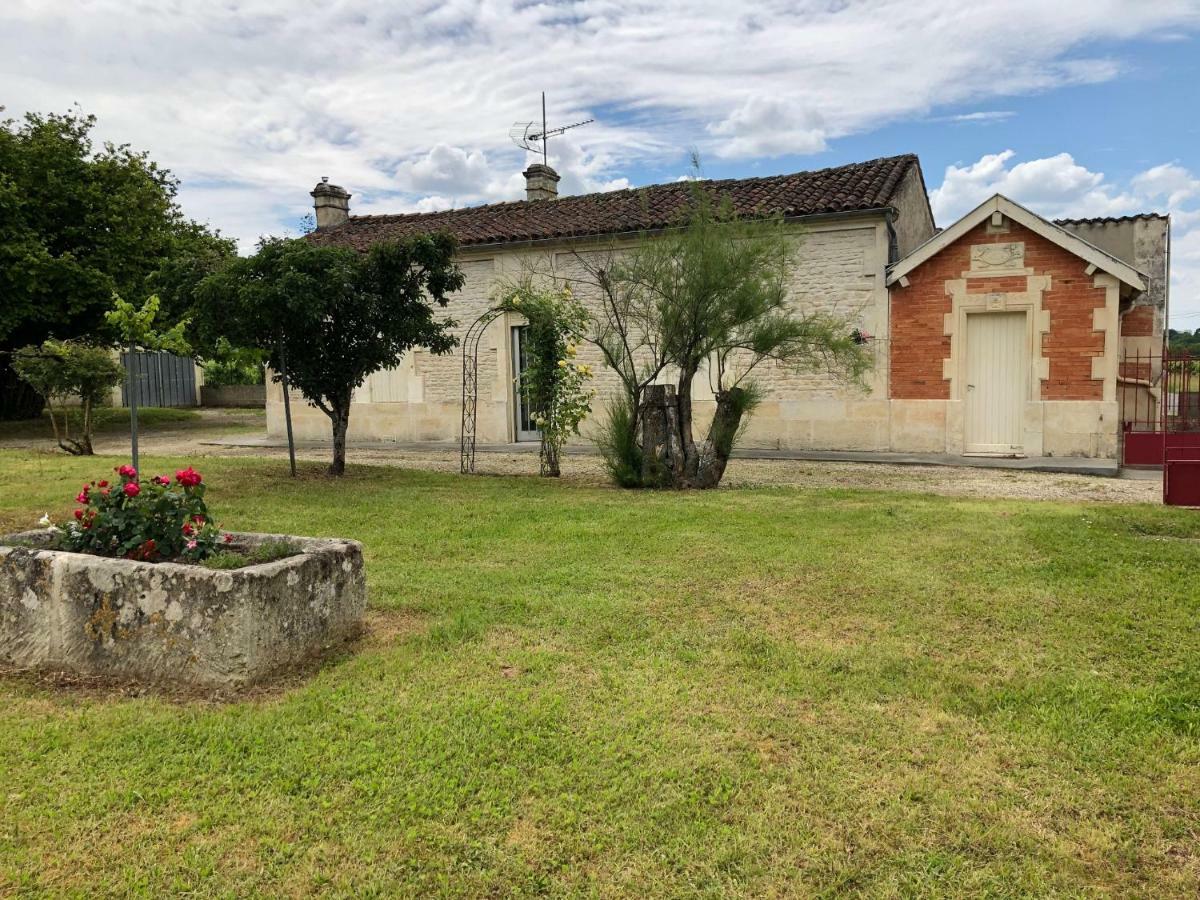 Chez Lysette Mesnac Exterior foto